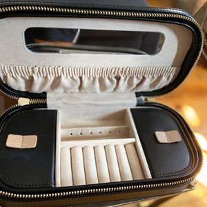 WOLF Chloé Zip Jewelry Case